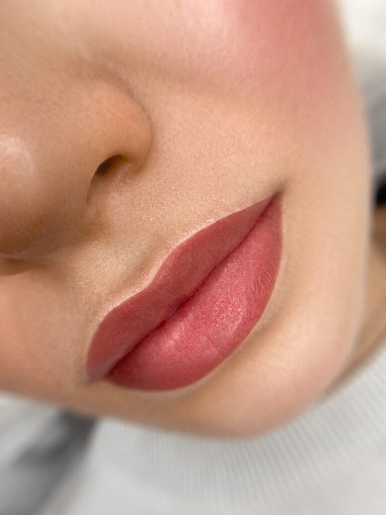 Permanent lip makeup_02